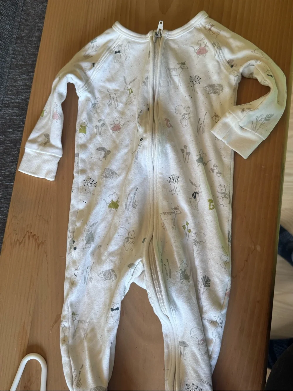 Pehr Bundle of two sizes. Cream Woodland Zip-Front Kids Footed Pajamas.